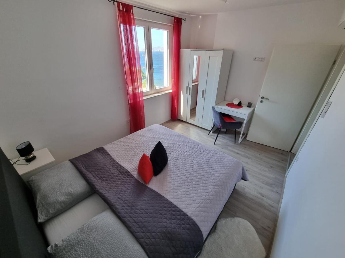 Apartment Mara セニ エクステリア 写真